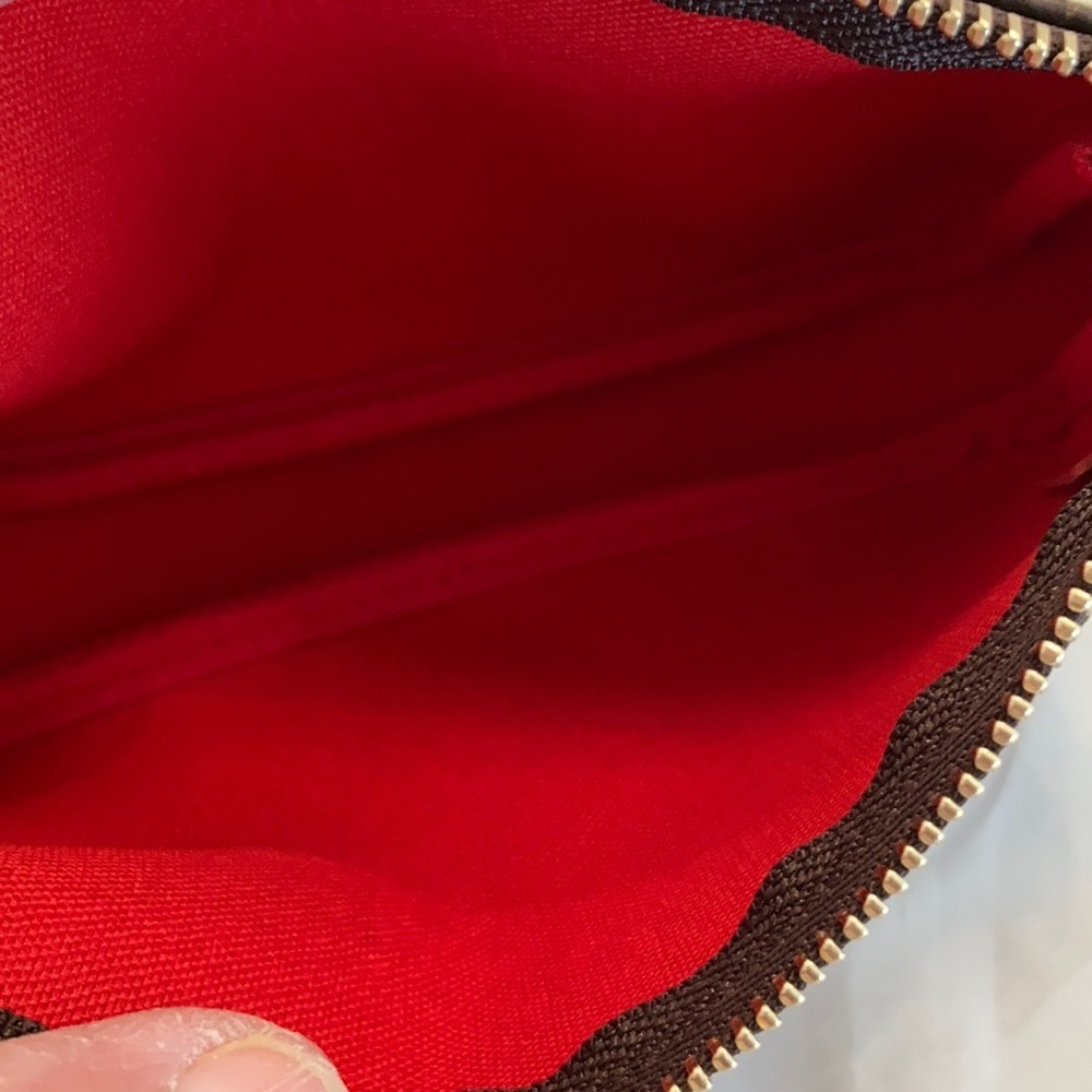 𝅺LOUIS Vuitton Christmas 2020 mini pochette access - Picture 12 of 13